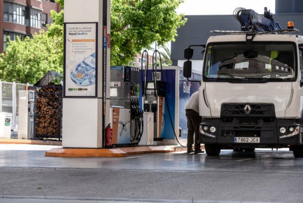 Los economistas de la Comunitat ven el futuro con más pesimismo por el 'rebrote' de la covid y los costes energéticos