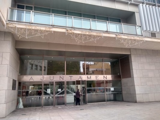 Compromís propone habilitar un punto de gestión municipal  del pasaporte covid-19 en San Vicente