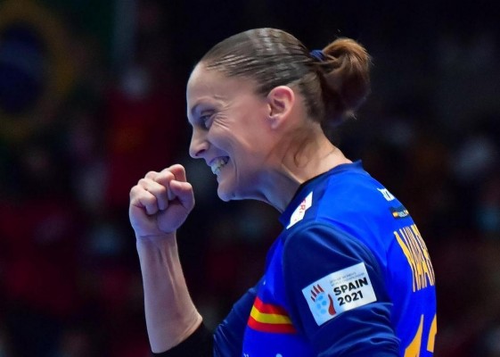 Silvia Navarro se gana el MVP en el triunfo ante Brasil