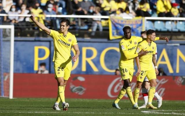El Villarreal recupera pulso en la Liga ante un Rayo sin pólvora
