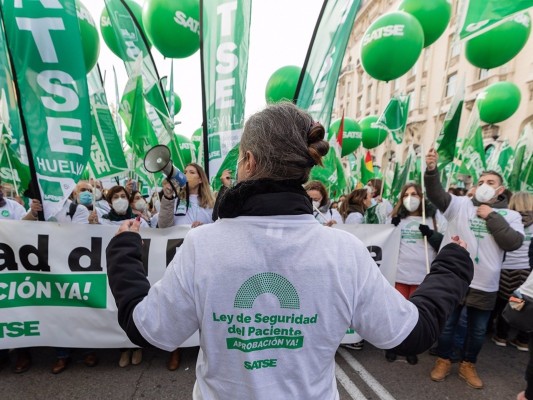 Malestar y decepción entre las enfermeras de la Región: los compromisos hechos en pandemia caen en el olvido
