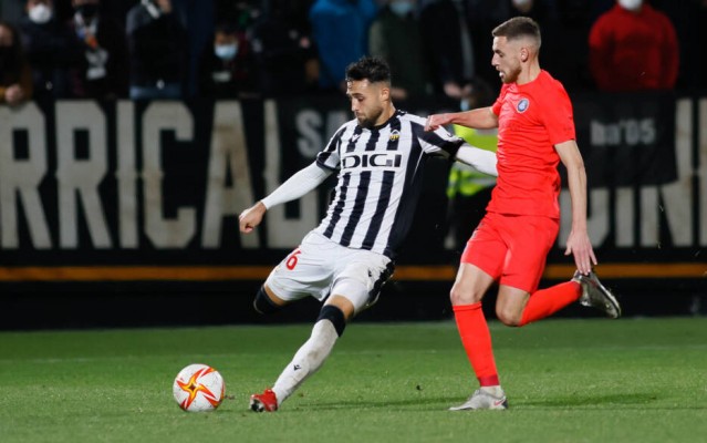 Kevin Sibille es expulsado con el Castellón