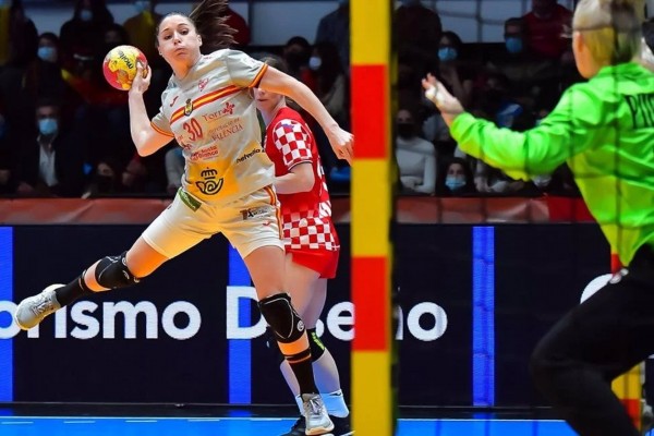 Las 'Guerreras', a por Brasil con más ganas que presión