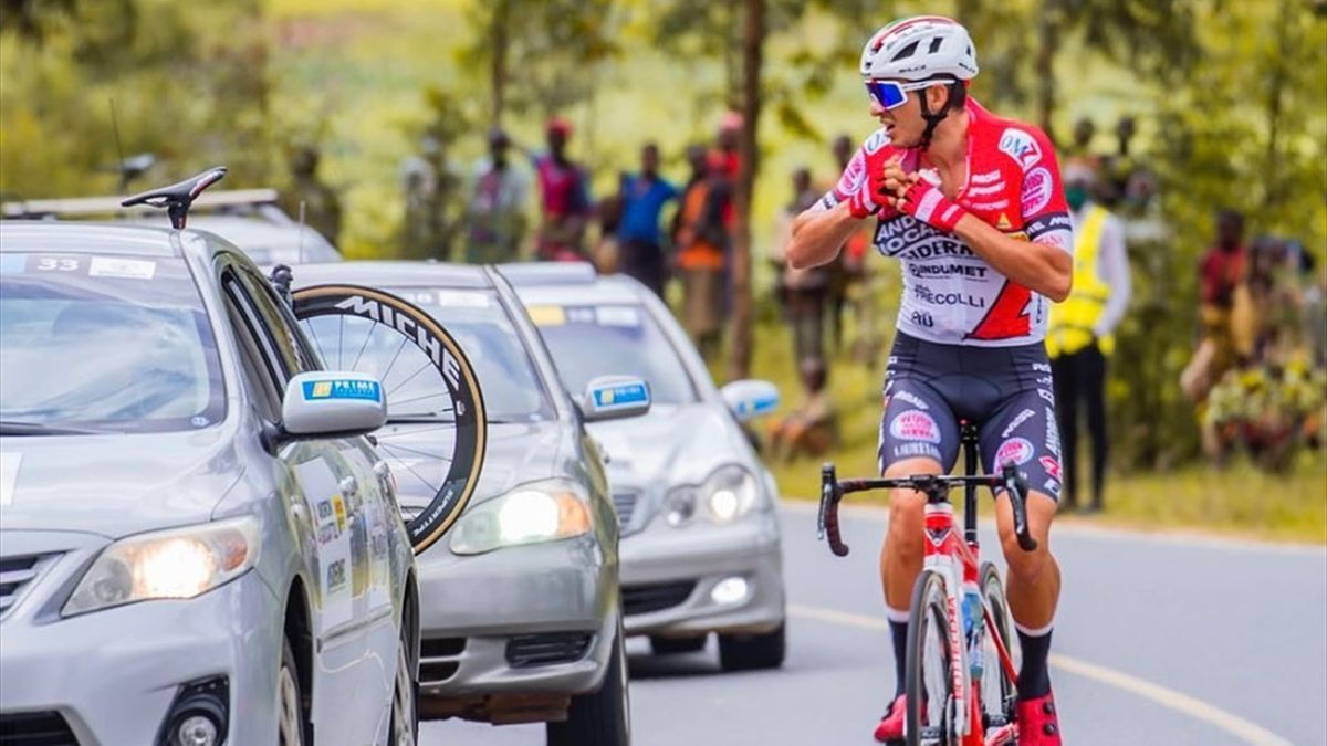 Los ciclistas Martí Vigo, Brandon Rojas y Juan Diego Alba, atropellados en Benidorm