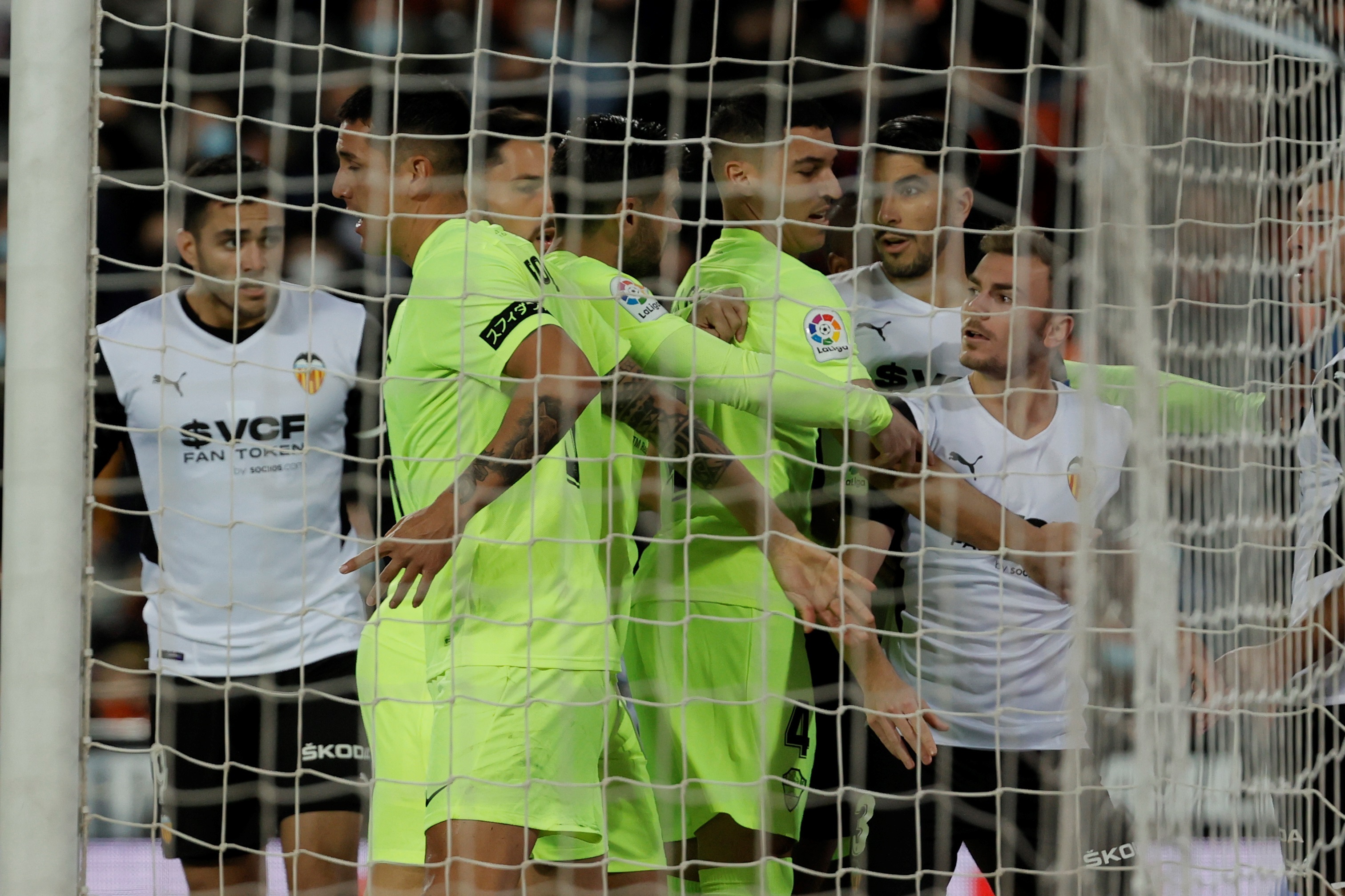 El Elche pierde al descanso