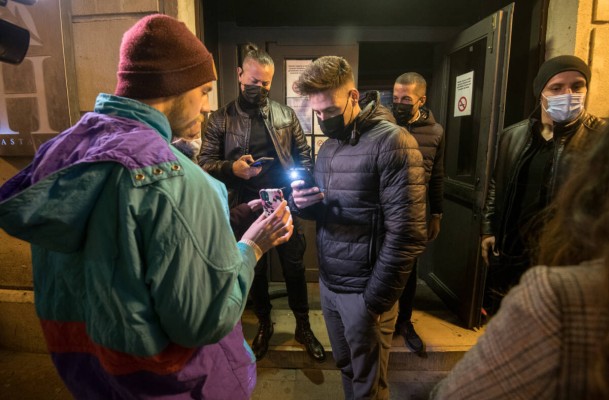 La movilidad en espacios de ocio creció en el primer fin de semana con pasaporte covid