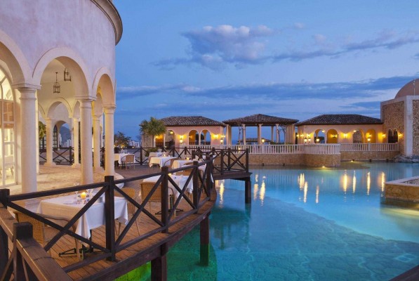 Meliá seguirá explotando el hotel Villaitana tras la entrada de HI Partners en Xeresa Golf
