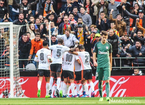 El Valencia CF le debe una alegría a su afición
