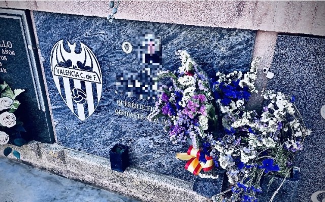 Flores al cementerio