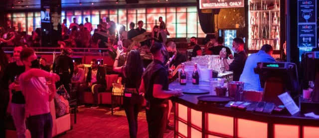 La Justicia da el 'Ok' a que se exija el certificado covid para acceder a las discotecas de la Región esta Navidad