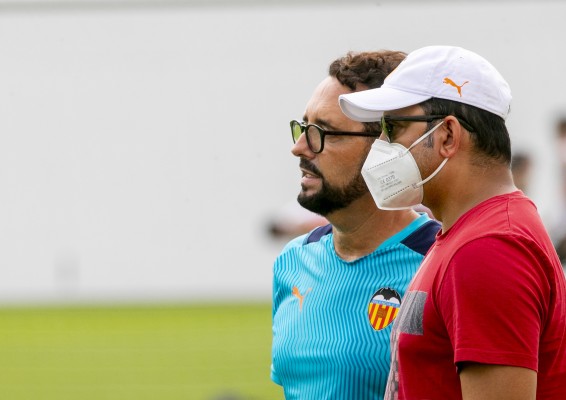 Elche, Levante UD y Espanyol, claves para el objetivo y el mercado