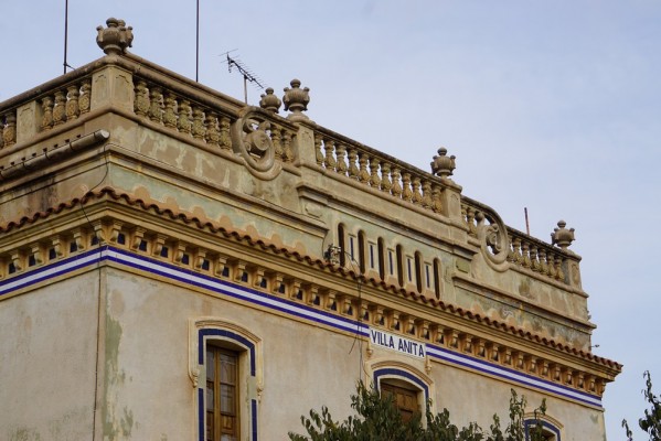 Adiós a Villa Anita: derriban la emblemática masía para construir una promoción de siete viviendas