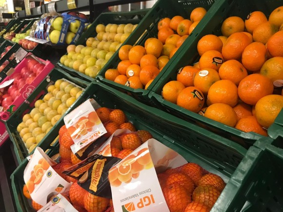 La campaña arranca con el consumo de cítricos en mínimos: cae un 8,6% en naranjas y un 7,4% en mandarinas 