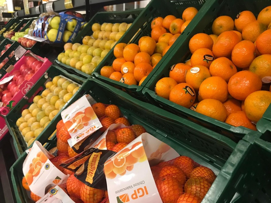 La campaña arranca con el consumo de cítricos en mínimos: cae un 8,6% en naranjas y un 7,4% en mandarinas 