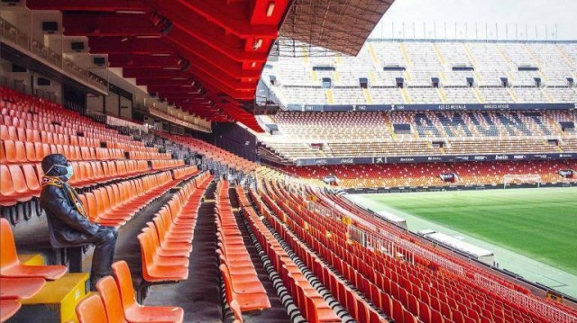 Más de 700 aficionados del Elche estarán con el equipo en Mestalla
