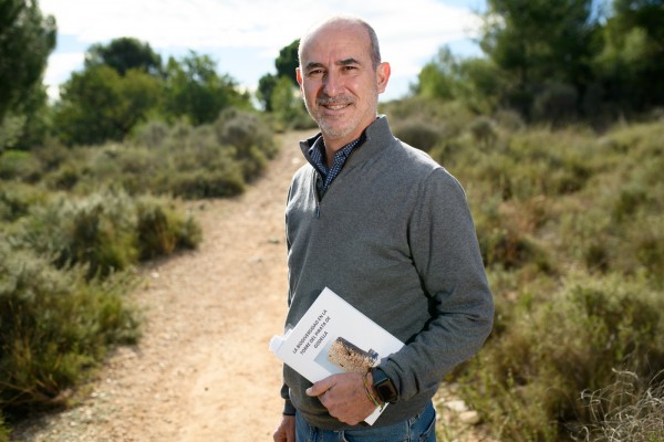 La naturaleza responde: Alfredo Marín pone en valor la biodiversidad de la Torre del Pirata de Godella