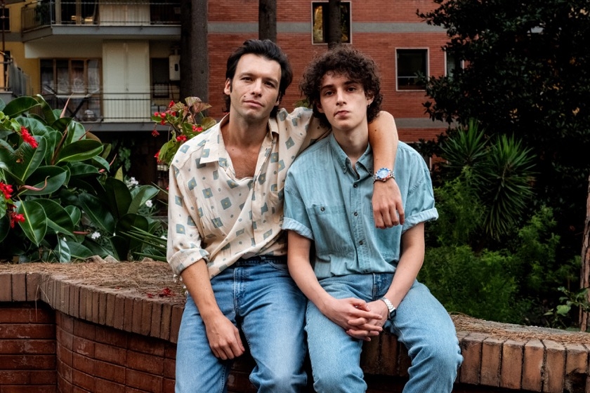 Tardes gozosas de cine, fútbol y familia en la adolescencia de Paolo Sorrentino

