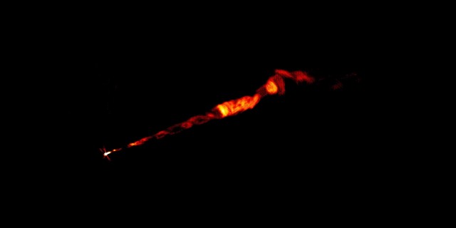 Astrofísicos valencianos revelan imágenes del chorro de la galaxia M87
