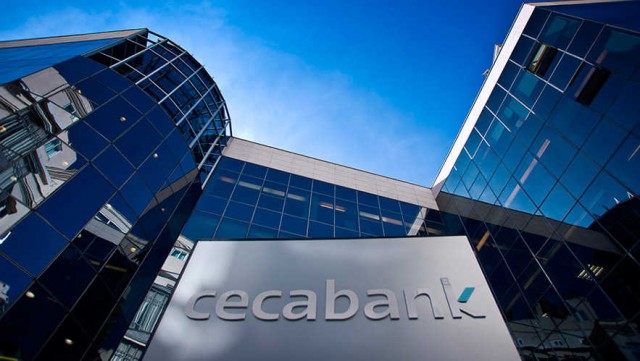 Cecabank comienza a operar en el Mercado Alternativo Bursátil (MAB) y en el Latibex