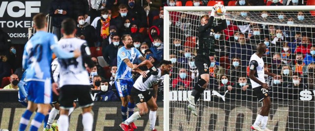 Cillessen revierte su situación y ya es uno de los intocables de Bordalás