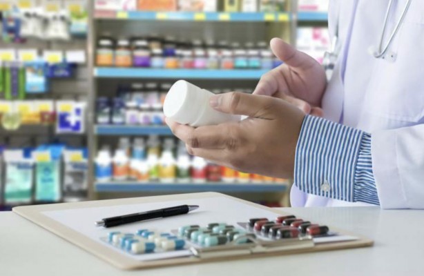 Sanidad revertirá la farmacia sociosanitaria en el primer semestre de 2022