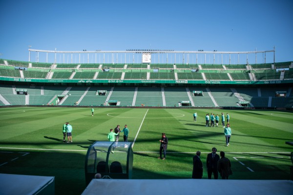Francisco repite el once de Pamplona