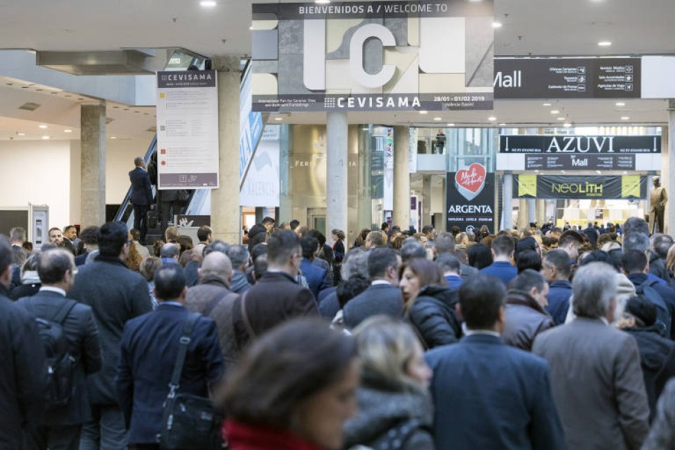 Accesos a feria Valencia en una pasada edición de Cevisama. - 