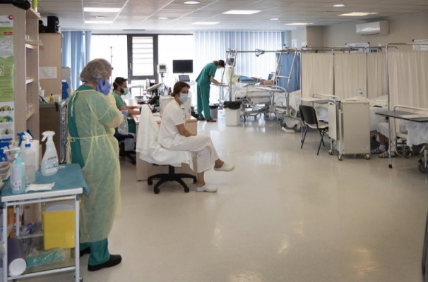 Alicante cierra la semana con un pico de 537 casos, sin fallecidos