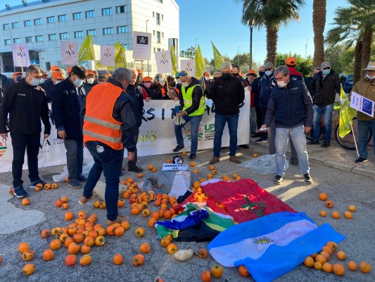 Tractorada en protesta por 