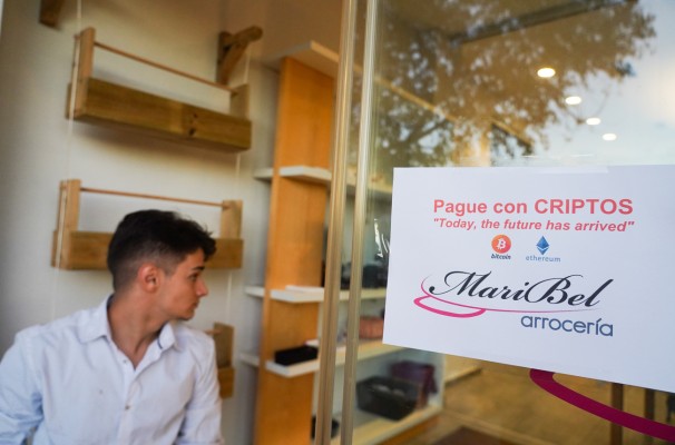 El pago con criptomonedas llega a la hostelería valenciana