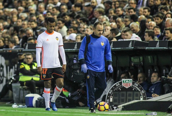 Nani sufre una lesión muscular en su muslo izquierdo