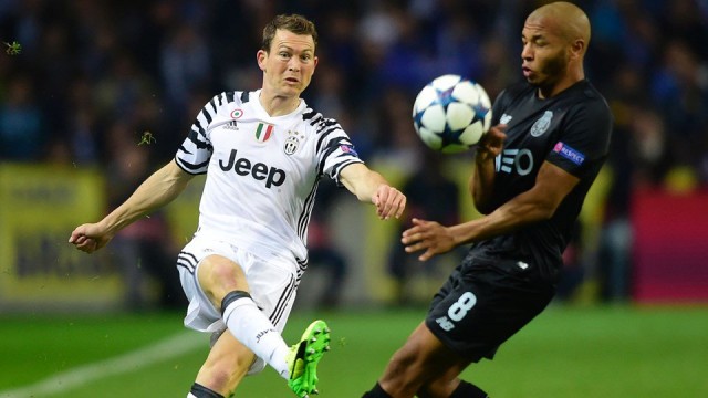 La Juventus vence al Oporto y encamina su pase a cuartos