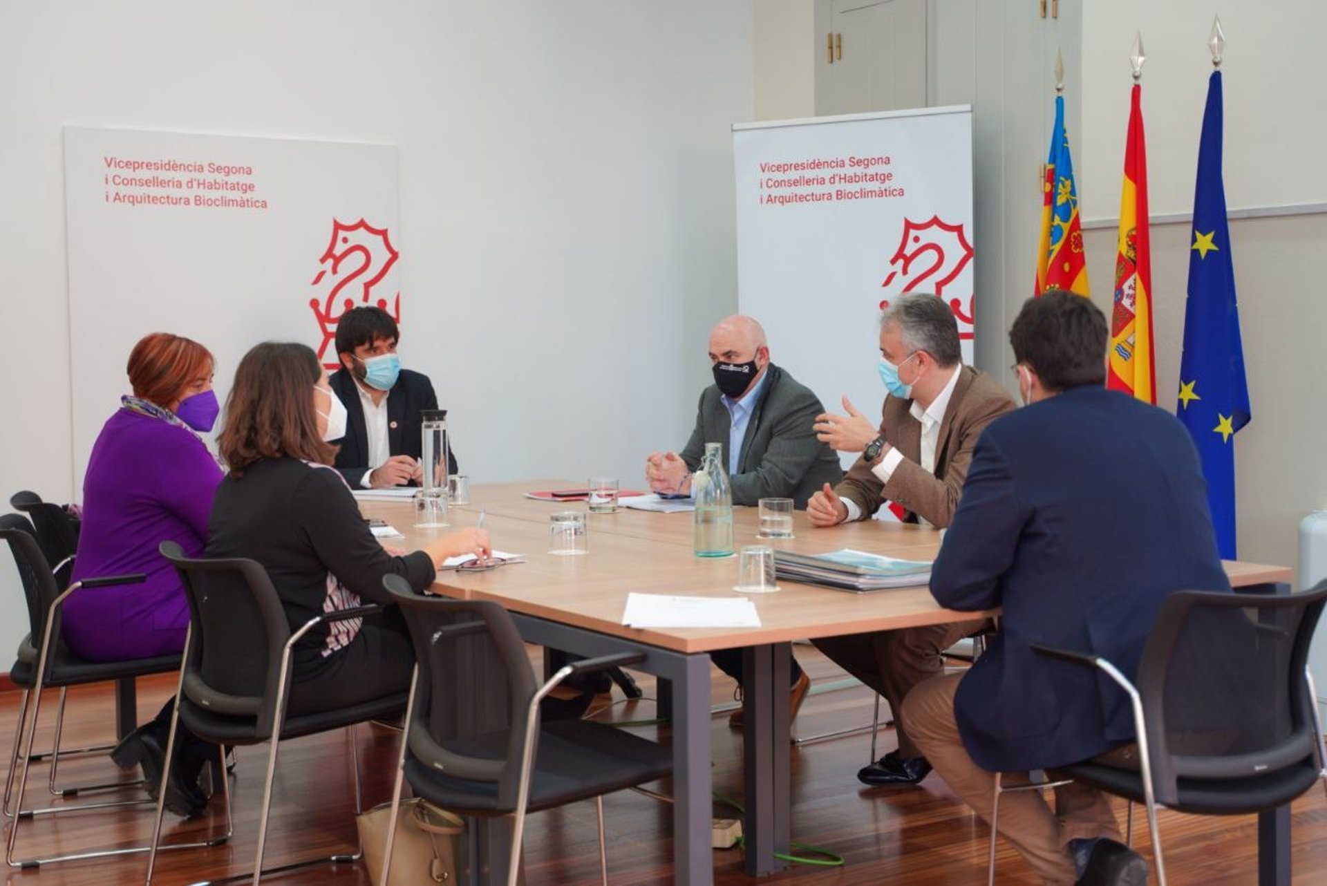 Illueca y el vicepresidente navarro coinciden en hacer un pacto estatal de vivienda para jóvenes