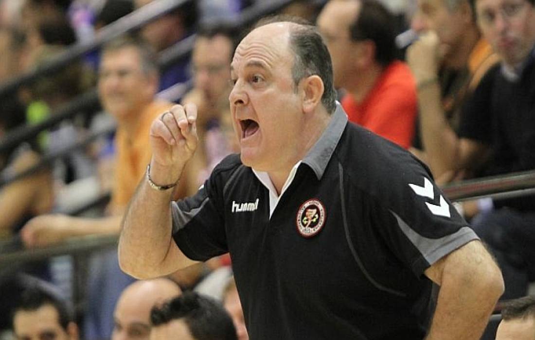 Equisoain confía en la actitud y el calendario para lograr la permanencia

