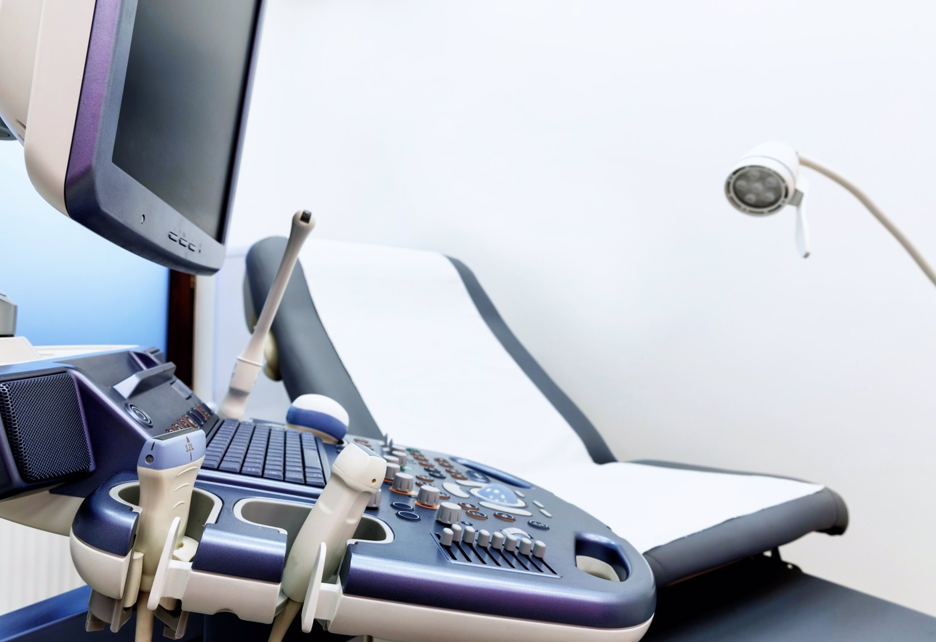 La violencia obstétrica se incluirá en la Ley valenciana de Salud entre críticas de la oposición