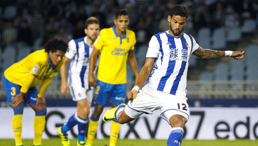 Las Palmas recibe a una Real Sociedad que busca acercarse a la zona Champions