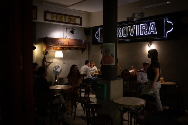 España notifica 10.536 casos y 28 muertes por covid, con la incidencia al alza hasta 217