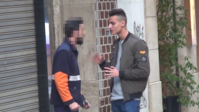 El repartidor del vídeo de 'cara anchoa' alega que temía que el youtuber le robase