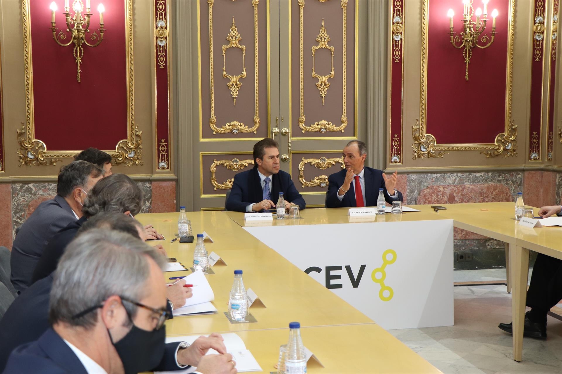 Reunión de la CEV con el ministro de Industria y Comercio de Paraguay, Luis Alberto Castiglioni - FOTO: CEV - 