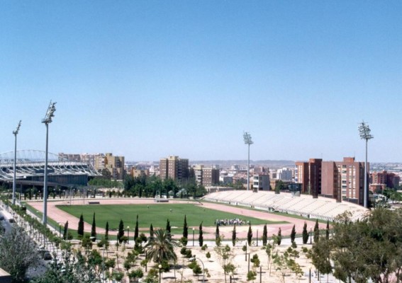 Alicante preadjudica el diseño de la reforma del Ayuntamiento, la reparación del Joaquín Villar y el nuevo pabellón de Tómbola