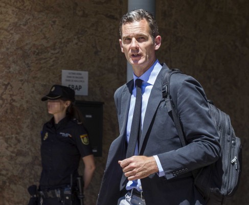 La Audiencia deja a Urdangarin en libertad provisional sin fianza 