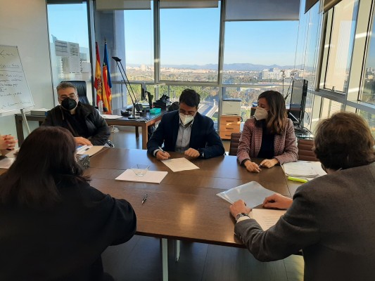 Vivienda compra cinco edificios con 79 pisos por tanteo y retracto en un mes