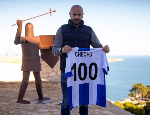 El Hércules nombra a Chechu Flores embajador del Centenario
