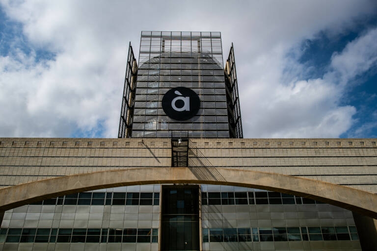 Cultura prorroga cuatro años el convenio con À Punt
