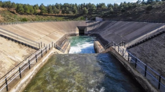 El Gobierno destina 2,7 millones a acondicionar los canales de agua de Orihuela y Albatera