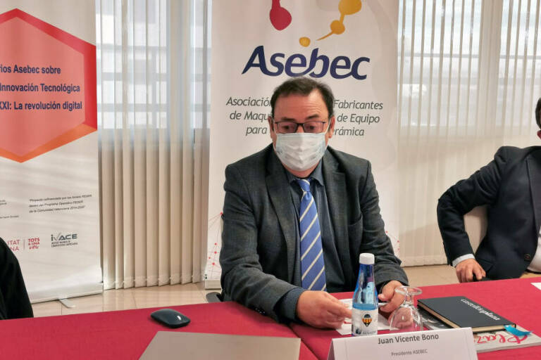 Juan Vicente Bono es el presidente de la Asociación Española de Maquinaria Cerámica (Asebec). - 