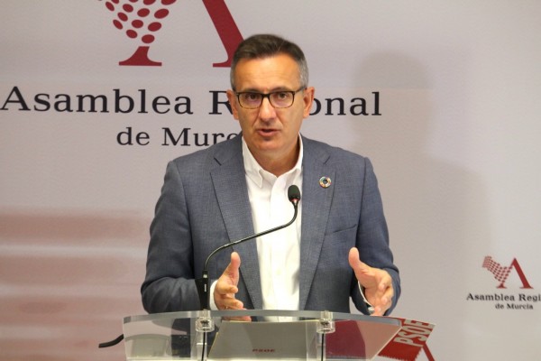 Diego Conesa renuncia y deja el escaño en la Asamblea