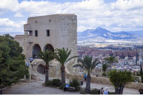 El duelo por la gestión de Santa Bárbara 'sigue': Magma Cultura pedirá acceso al expediente 