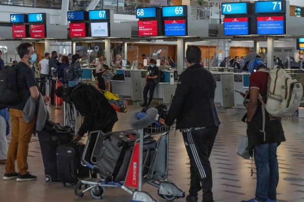 Exteriores fletará un vuelo a Mozambique para repatriar a españoles por la nueva variante