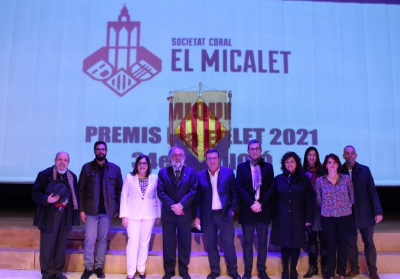 El Micalet guardona a Anna Collell, Vicent Gabarda, Jacob Mompó i el CEIP Lluís Vives d’Ontinyent 